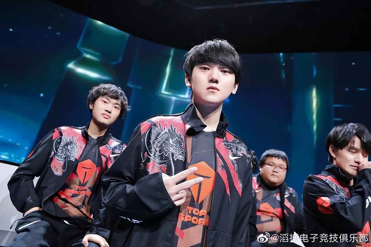 手井上康生 手井上康生