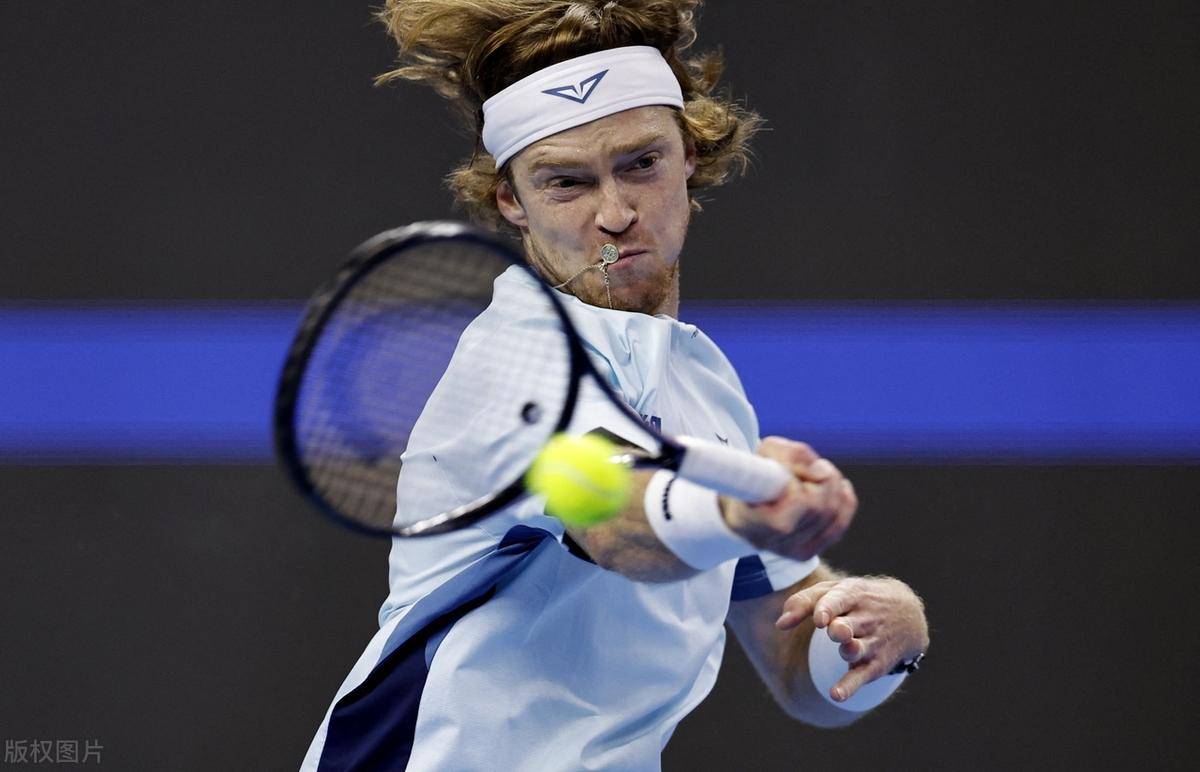 雷迪克：今晚能赢球靠的是拼劲和团队精神 拼命防守才能有机会.